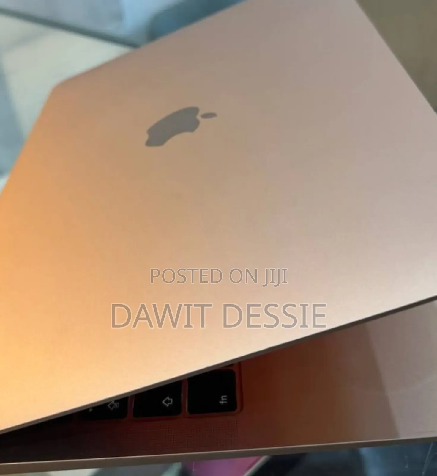 New Laptop Apple MacBook Pro 2019 8GB Intel Core I5 SSD 256GB