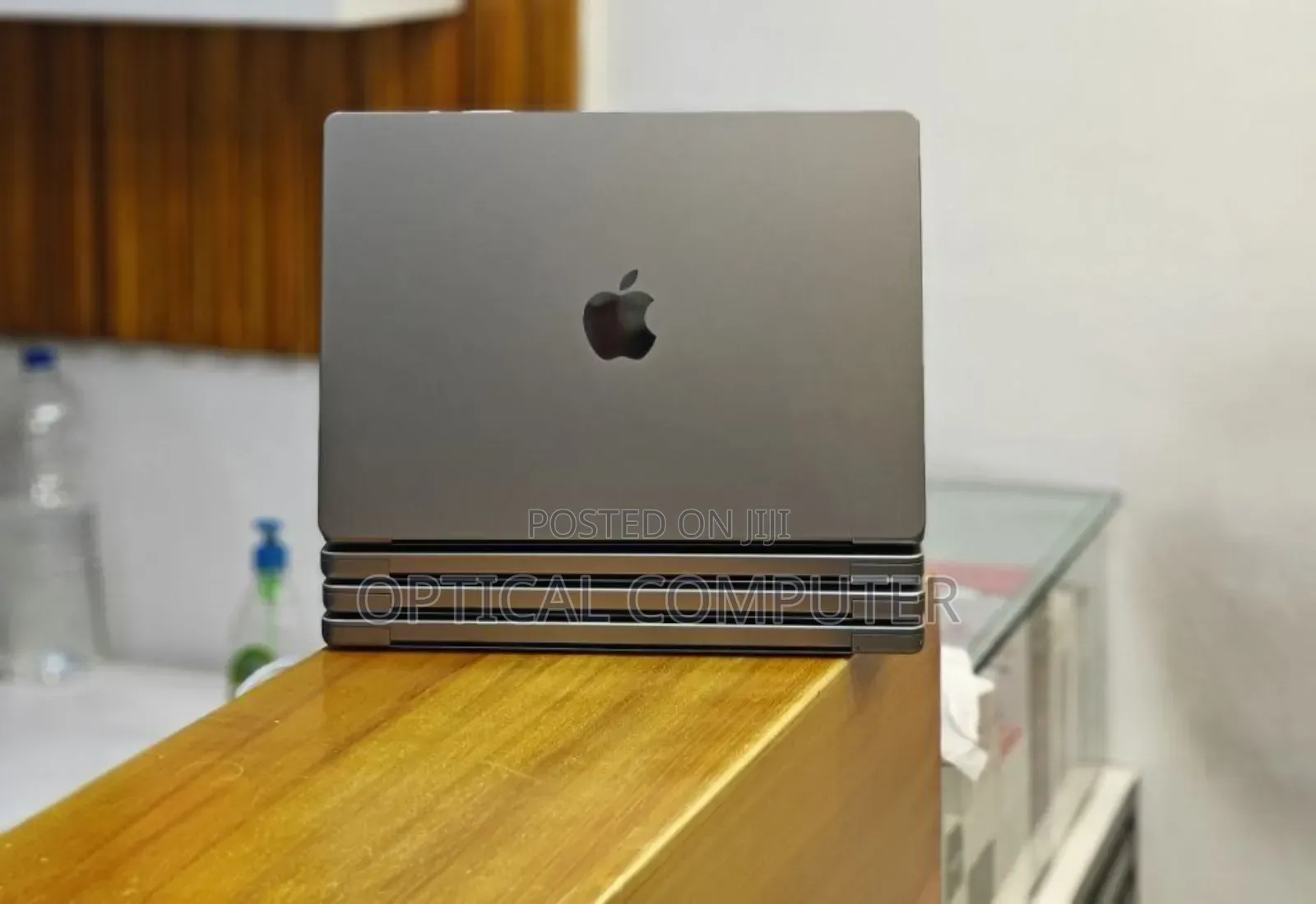 New Laptop Apple MacBook Pro M1 32GB Apple M1 Pro SSD 512GB