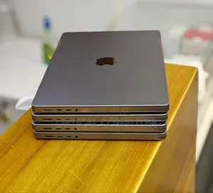 New Laptop Apple MacBook Pro M1 32GB Apple M1 Pro SSD 512GB