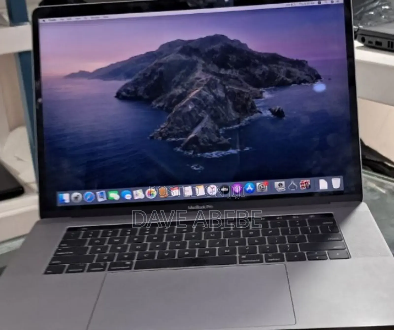 New Laptop Apple MacBook Pro 2019 32GB Intel Core I9 SSD 512GB
