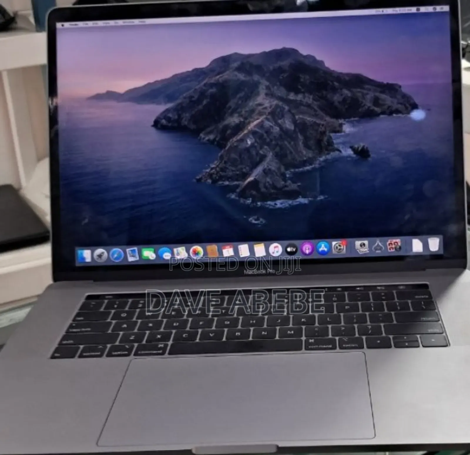 New Laptop Apple MacBook Pro 2019 32GB Intel Core I9 SSD 512GB