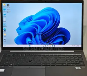 New Laptop HP ZBook Fury 17 G7 32GB Intel Core I7 SSD 512GB