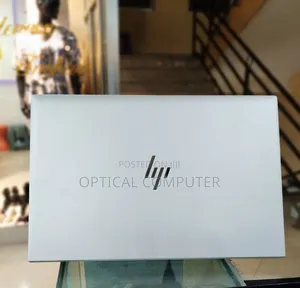 New Laptop HP EliteBook 840 G8 16GB Intel Core I5 SSD 512GB