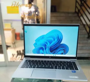 New Laptop HP EliteBook 840 G8 16GB Intel Core I5 SSD 512GB