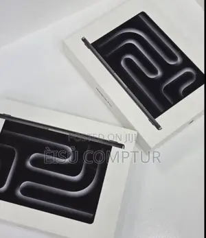 New Apple MacBook Pro 2024 M4 Max 14-Inch 16GB Apple M4 Pro SSD 1T