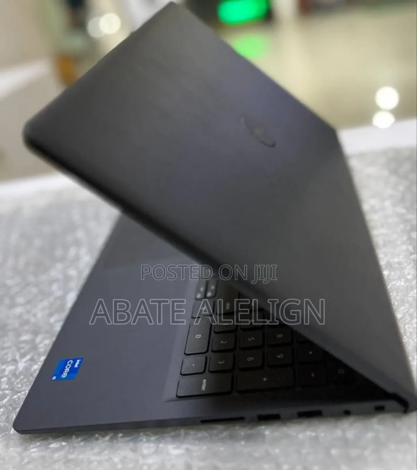 New Laptop Dell Vostro 3520 16GB Intel Core I5 SSD 512GB