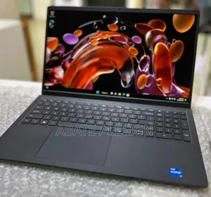 New Laptop Dell Vostro 3520 16GB Intel Core I5 SSD 512GB