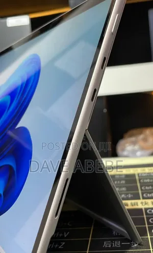 New Laptop Microsoft Surface Pro 8 16GB Intel Core I7 SSD 512GB