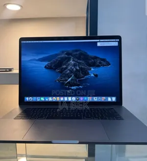 New Laptop Apple MacBook Pro 2019 32GB Intel Core I9 SSD 512GB