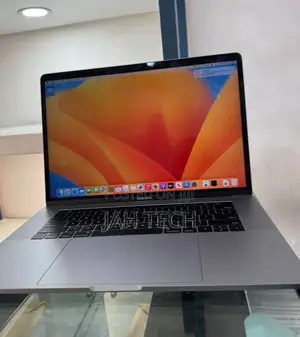 New Laptop Apple MacBook Pro 2019 32GB Intel Core I9 SSD 512GB