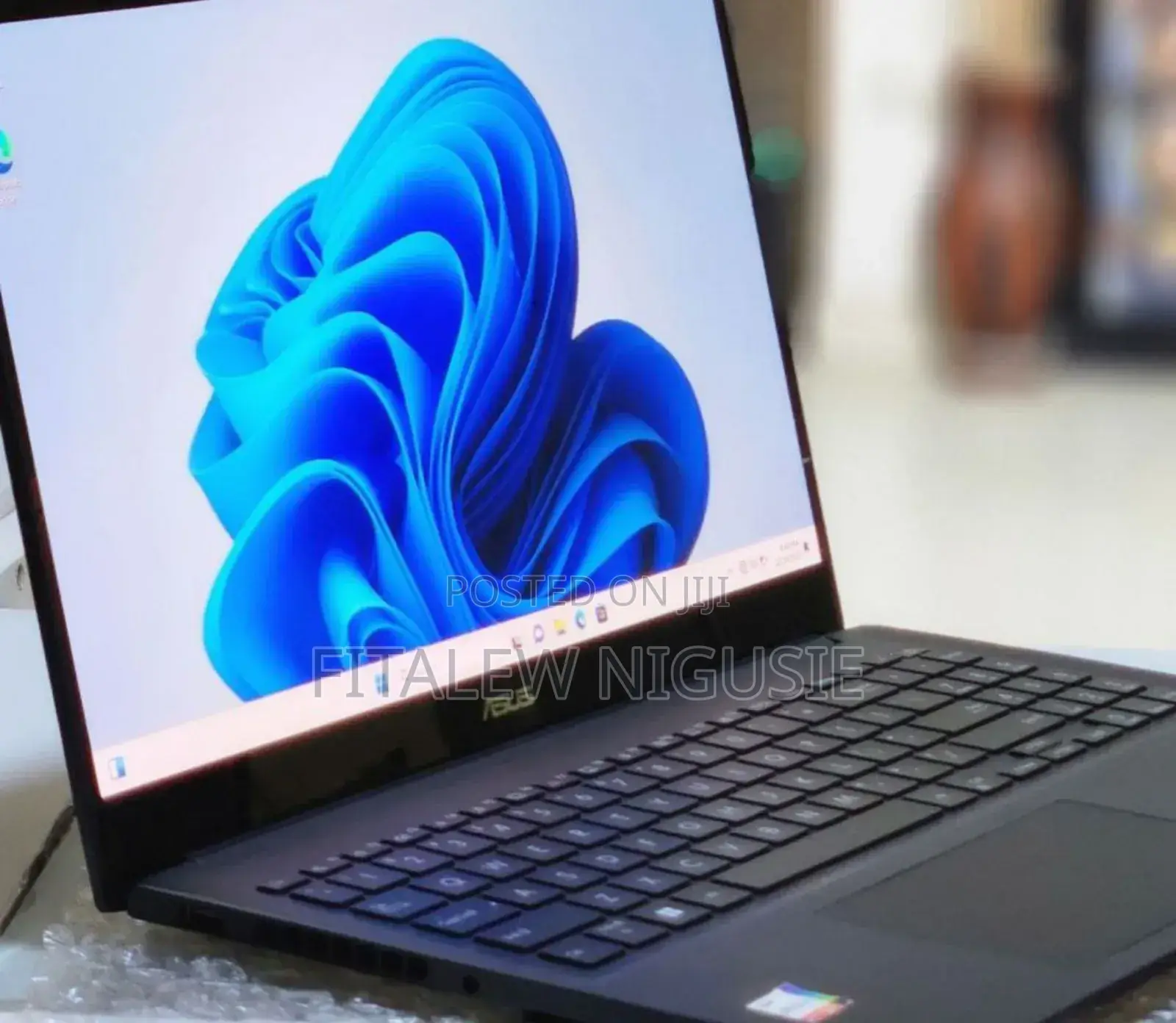 New Laptop Asus VivoBook 15 X505BA 16GB Intel Core i9 SSD 1T