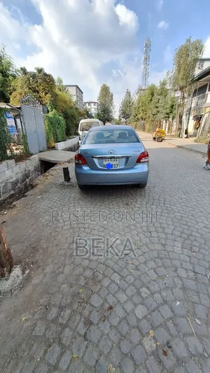Toyota Yaris 1.5 Automatic 2009 Blue