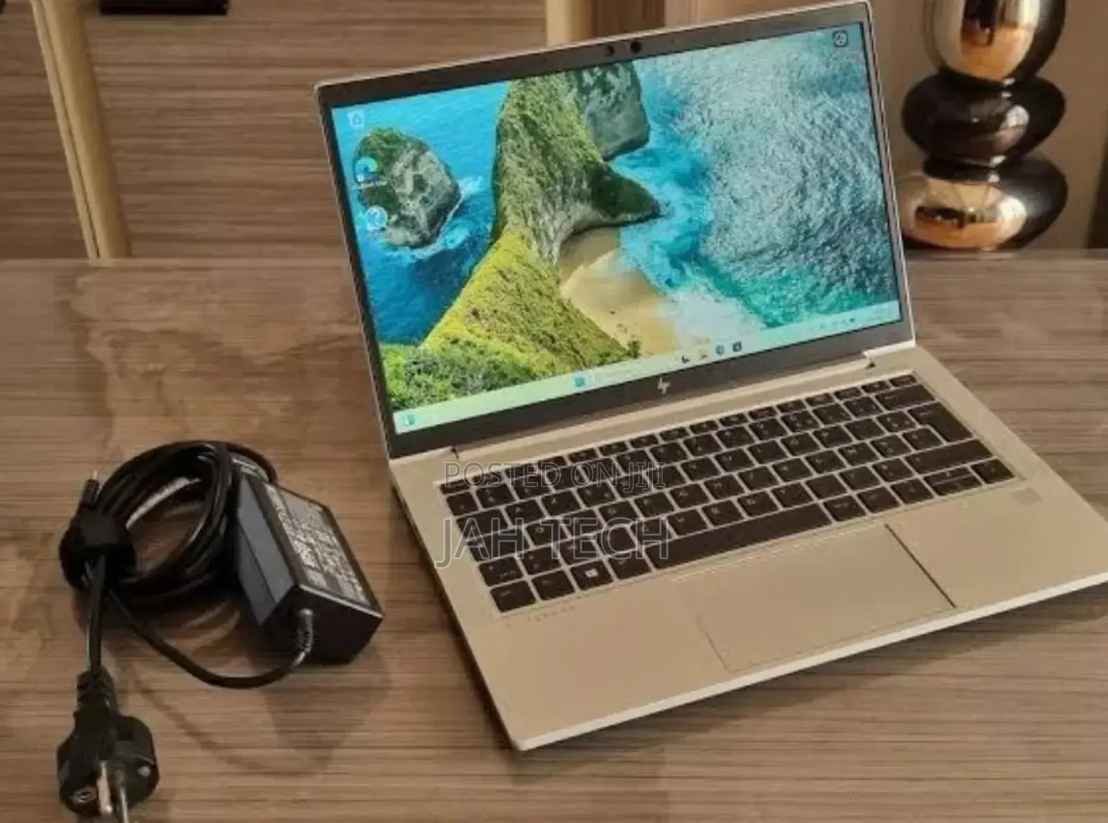 New Laptop HP EliteBook 845 G8 16GB AMD Ryzen 7 SSD 512GB