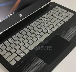 New Laptop HP Pavilion 15 12GB Intel Core I7 SSD 256GB