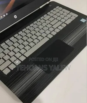 New Laptop HP Pavilion 15 12GB Intel Core i7 SSD 256GB