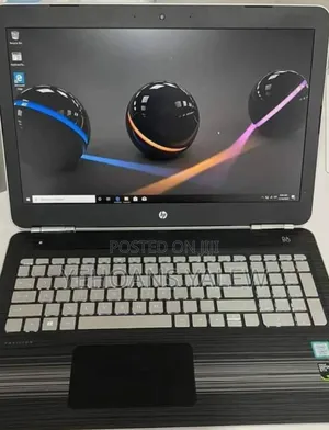New Laptop HP Pavilion 15 12GB Intel Core i7 SSD 256GB