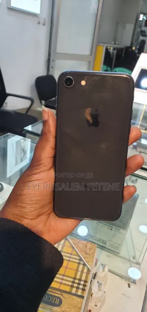 Apple iPhone 8 64 GB Black