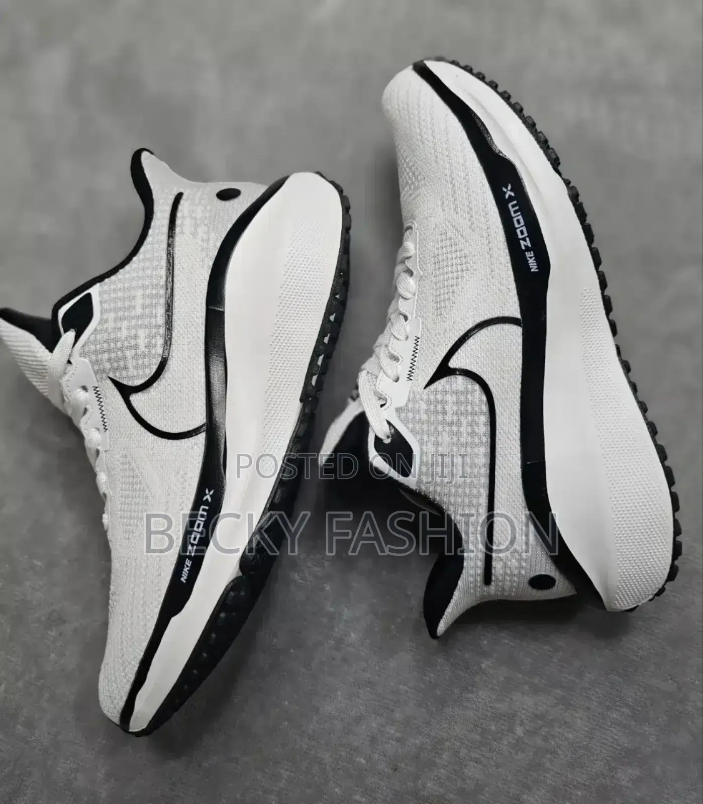 Nike Vomero Men's Sneaker Shoes