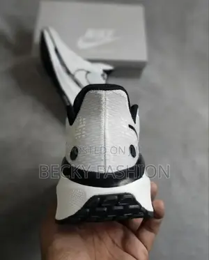 Nike Vomero Men's Sneaker Shoes