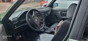 BMW 325i 1989 Green