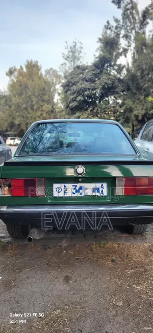 BMW 325i 1989 Green