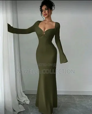 Women's Solid Color Sweetheart Collar Long Sleeve Slim Fit Dress