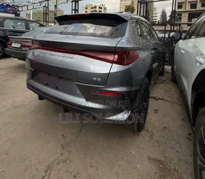 Photo - New BYD E2 43 kWh 94 hp FWD 2024 Gray