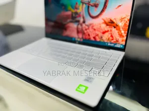 New Laptop HP 16GB Intel Core I7 SSD 512GB