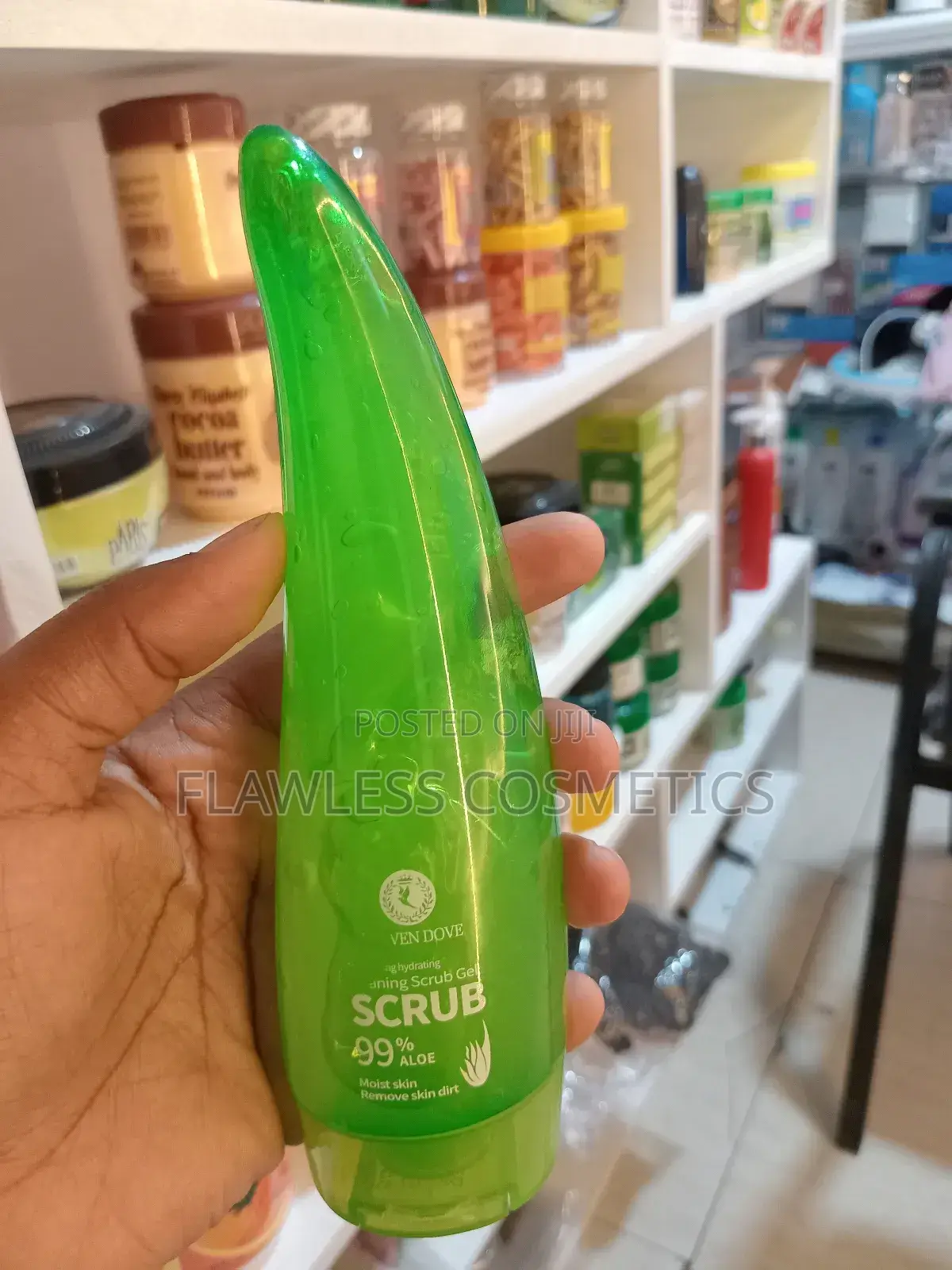 Heaven Dove Moisturising Hydrating Cleaning Scrub Gel