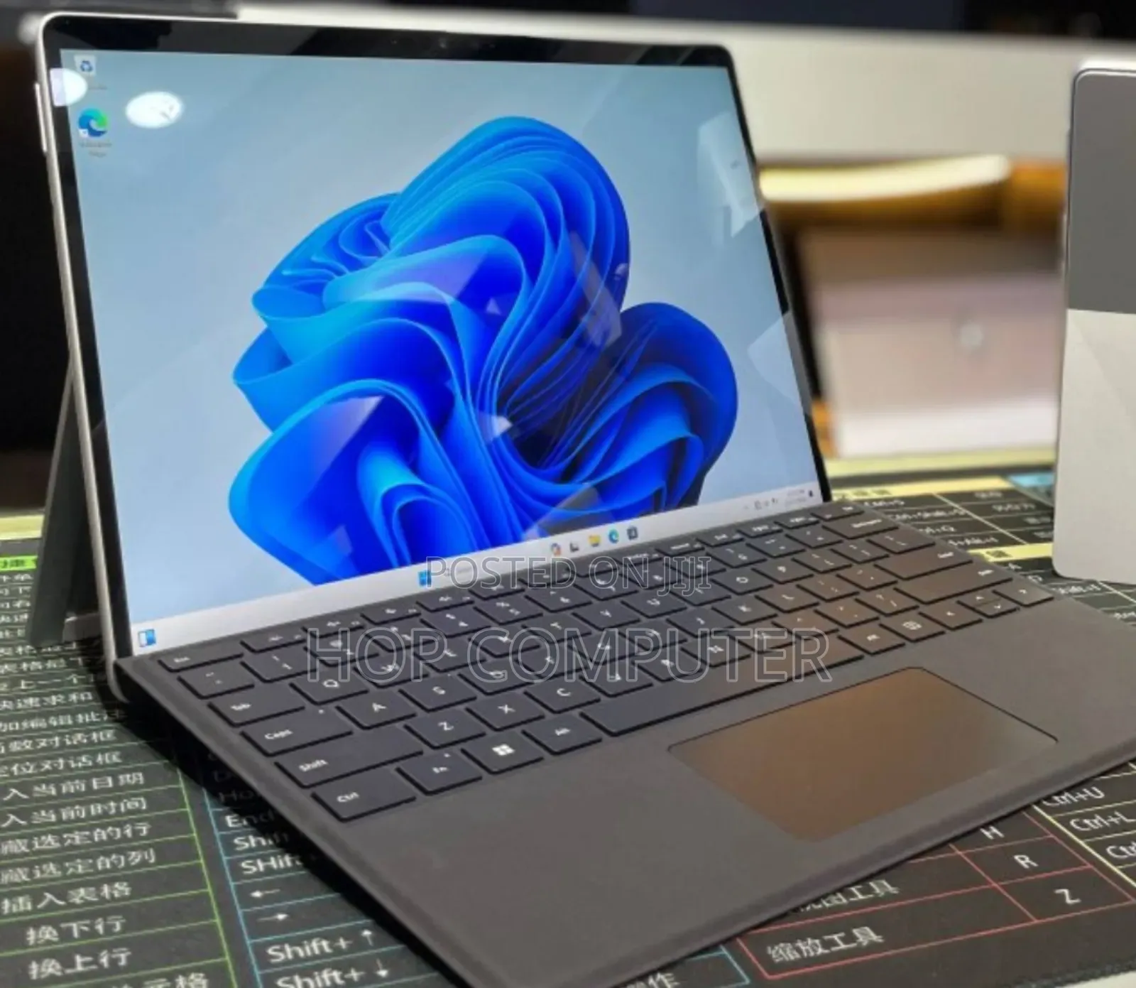 New Laptop Microsoft Surface Pro 8 16GB Intel Core I7 SSD 256GB