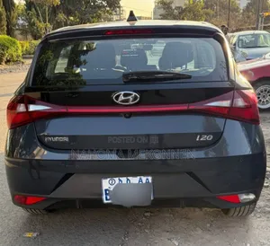 Hyundai i20 2021 Gray