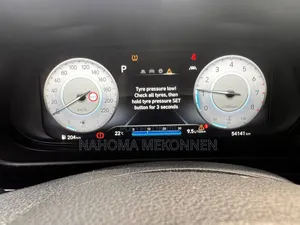 Hyundai i20 2021 Gray