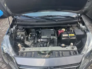 Mitsubishi Attrage 2021 Silver