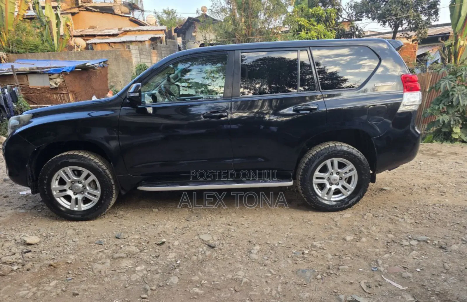 Toyota Land Cruiser Prado 2013 Black