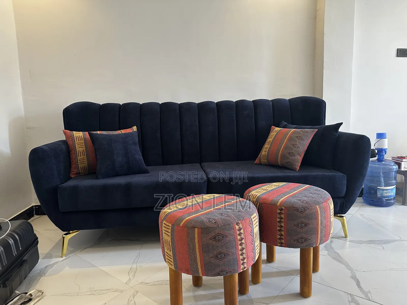 New Quality Extra Large 5 Sitter Sofa With Small Couch