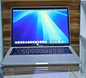 New Laptop Apple MacBook Pro 2019 8GB Intel Core I5 SSD 128GB