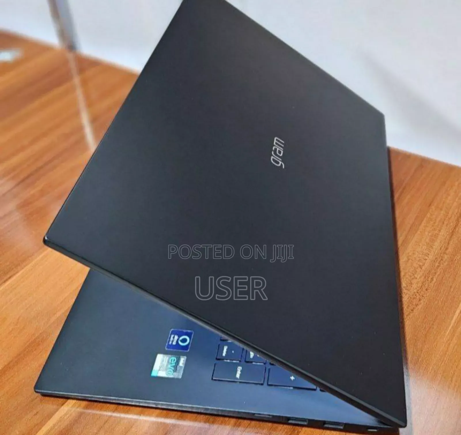 New Laptop LG Gram 13.3 16GB Intel Core I7 SSD 1T