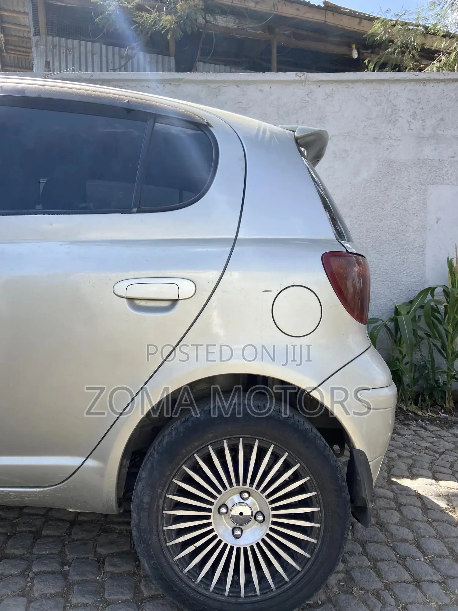 Toyota Vitz 2002 Gray