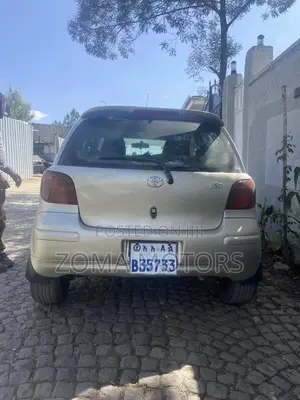 Toyota Vitz 2002 Gray