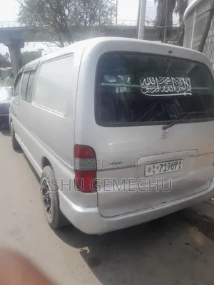 Toyota HiAce 2011 Silver