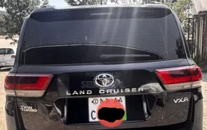 Toyota Land Cruiser 2022 Matt Black