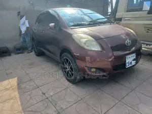 Toyota Yaris 2010 Teal