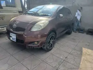 Toyota Yaris 2010 Teal