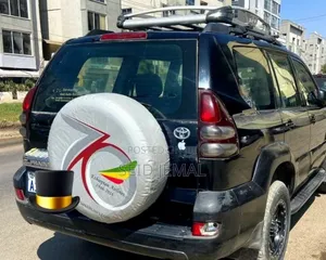 Toyota Land Cruiser Prado 2004 Black