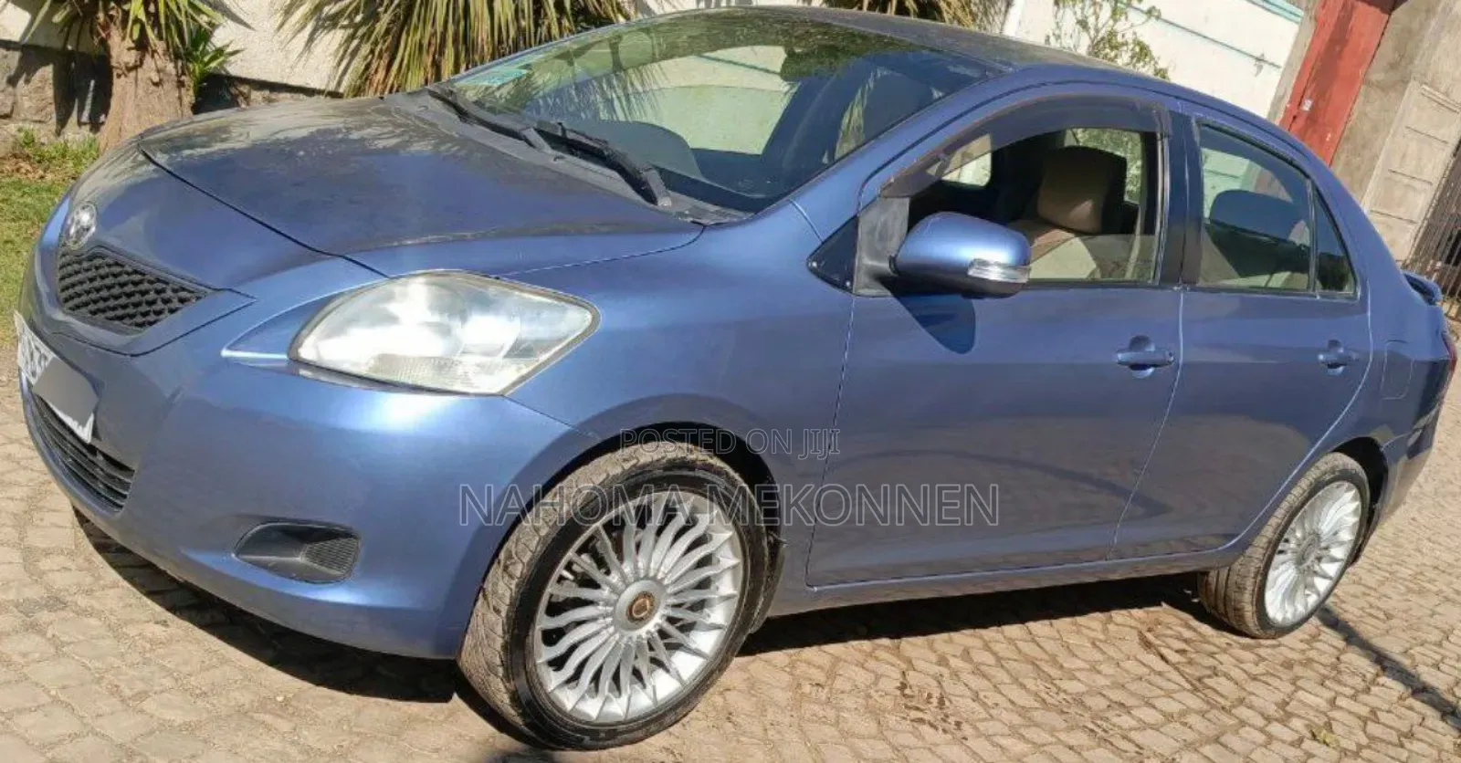 Toyota Belta 2010 Blue