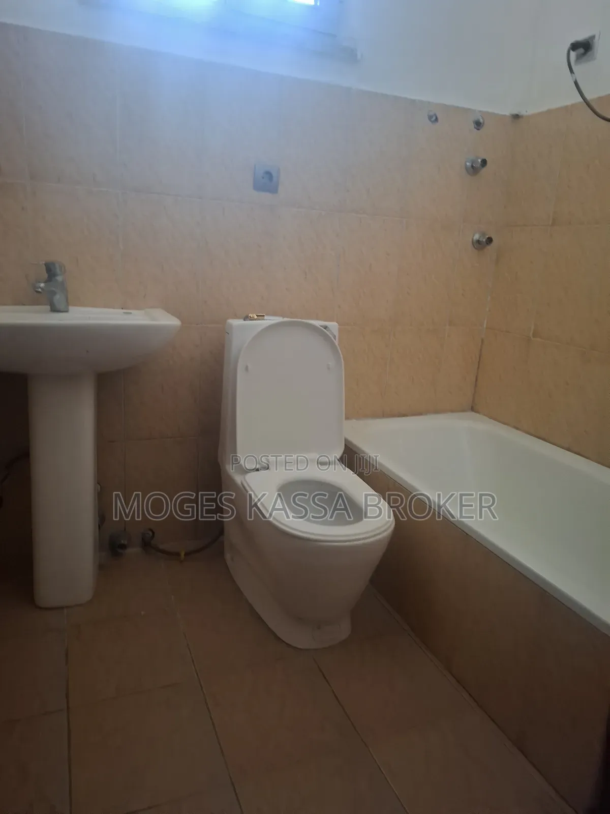 2bdrm Apartment in አፓርታማ ባለ 2 መኝታ 94 ካሬ, Yeka for sale