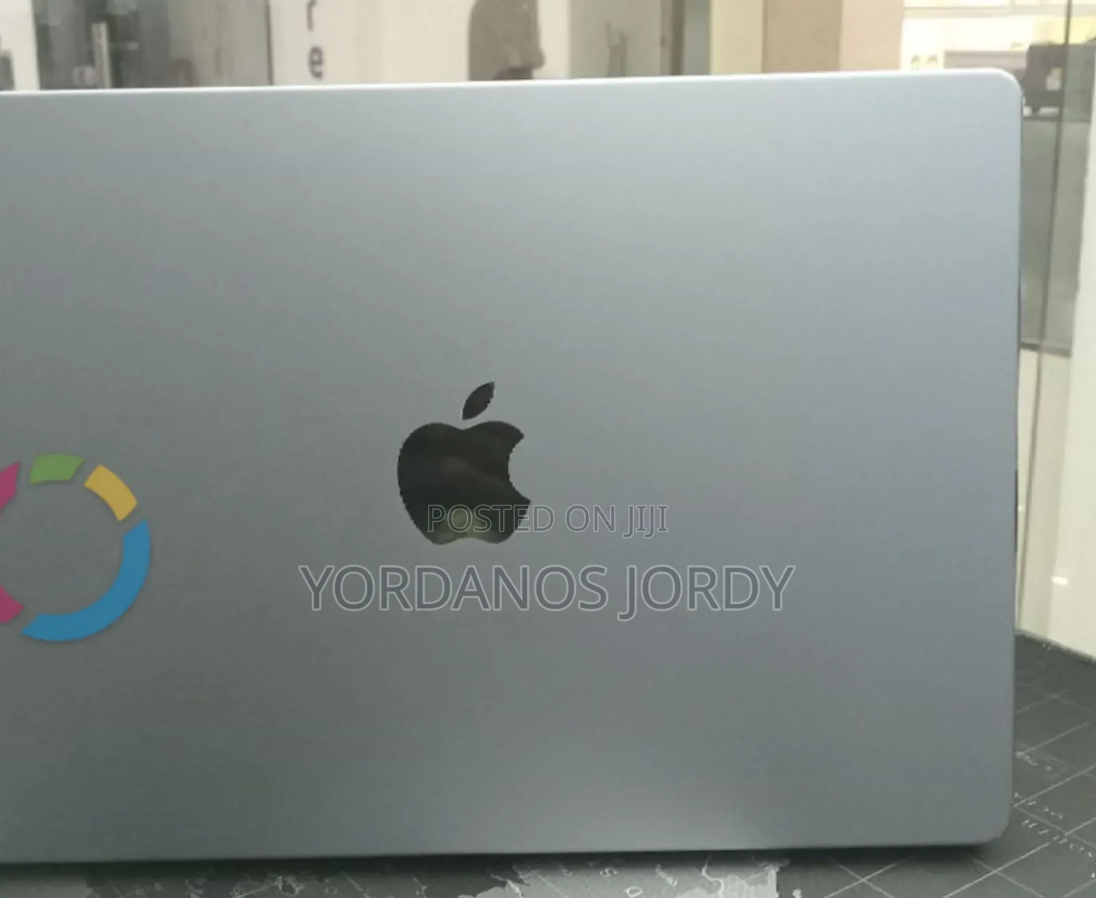 New Laptop Apple MacBook Pro M1 8GB Apple M1 Pro SSD 512GB