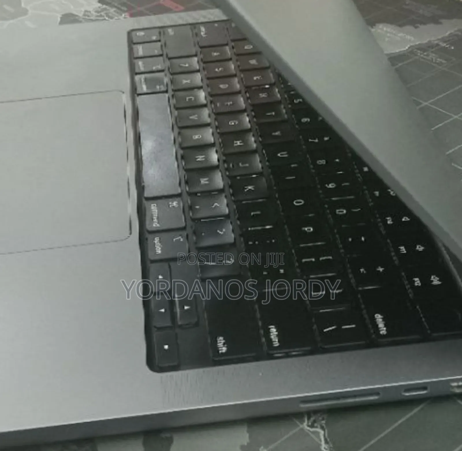 New Laptop Apple MacBook Pro M1 8GB Apple M1 Pro SSD 512GB