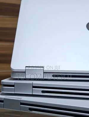 New Laptop HP OmniBook 5 Flip 8GB Intel Core 5 SSD 512GB