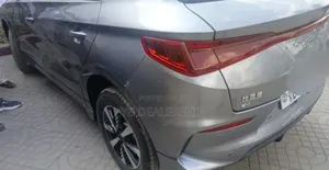 BYD E2 43 kWh 94 hp FWD 2025 Silver